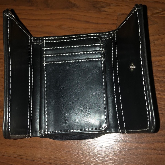 Black leather wallet - Picture 2 of 3